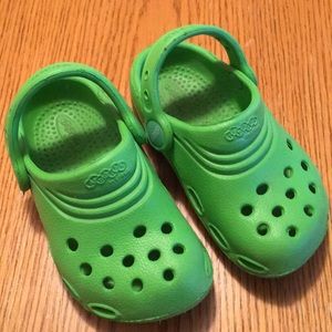 Green Crocs Jibbitz toddler XS